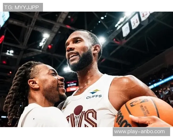 阿特金森强调后卫需多传球给内线莫布里出手次数仅为9次