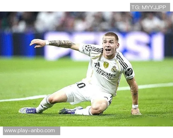 塞尔电台报道迪亚斯与马斯坦托诺渴望增加比赛出场机会