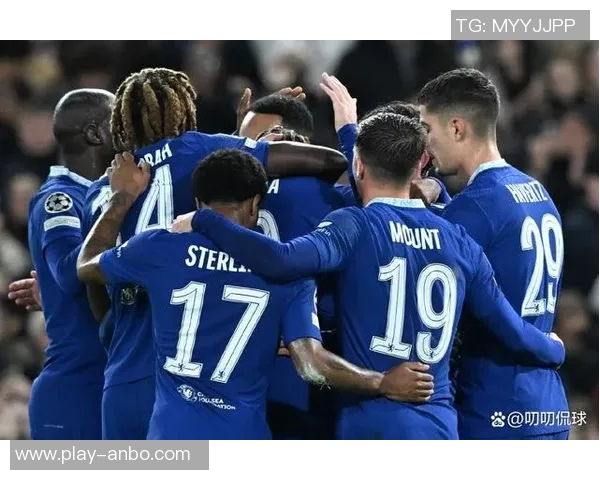 内维尔和赖特盛赞姆伯莫加盟曼联具实力他未来可为枪手和蓝军效力 内维尔和赖特盛赞姆伯莫加盟曼联具实力他未来可为枪手和蓝军效力